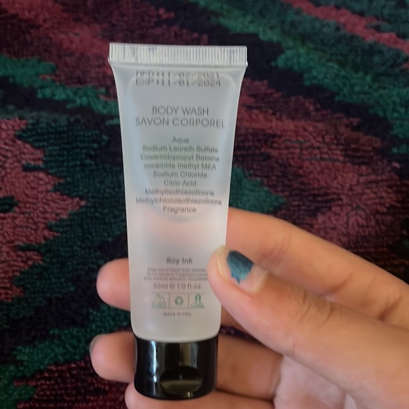 5 for 25$ 🎄Eco Body Wash ( Free when Bundles with at least 5 items ) - Picture 2 of 4